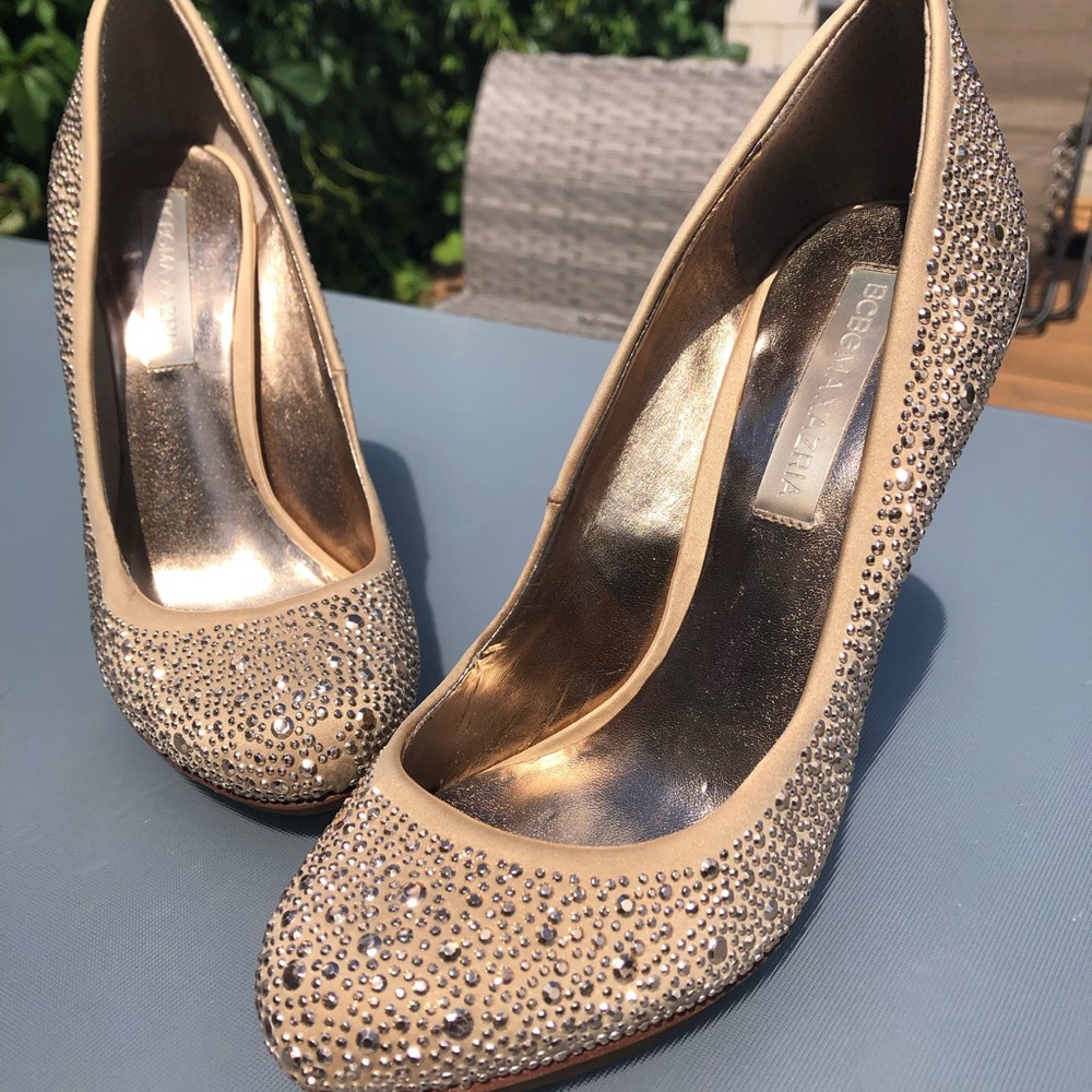 BCBG Stiletto Crystal stud pumps shoes gorgeous 35 5